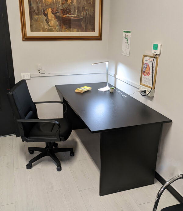 scrivanie ufficio milano